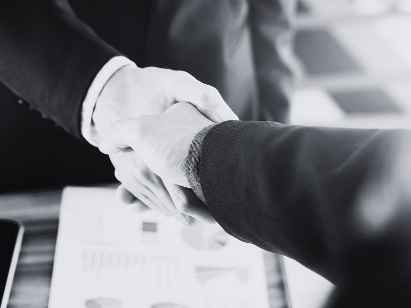 O que acontece com a empresa quando um dos sócios morre?